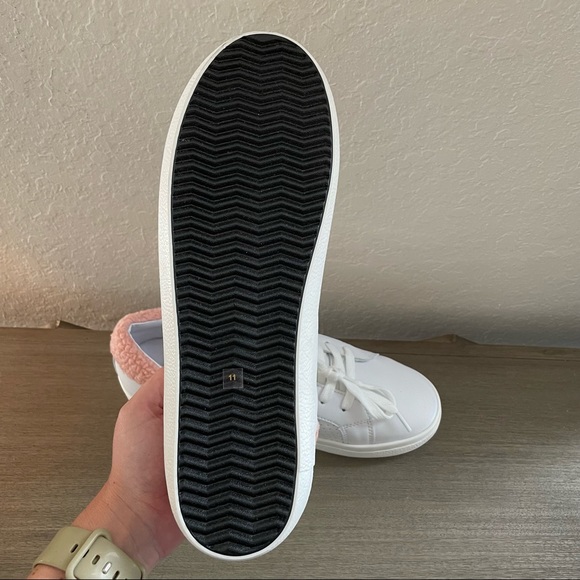 NIB Steve Madden Pink Star White Sneakers Size 11 - Picture 8 of 11